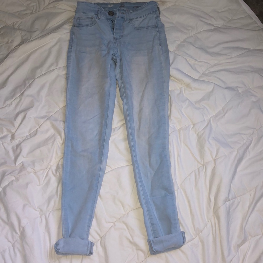 light skinny jeans